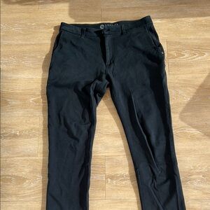 Vuori Men’s Everything Chino Pant